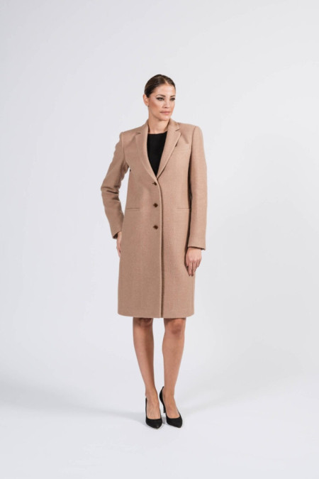 Women coat in camel fine wool